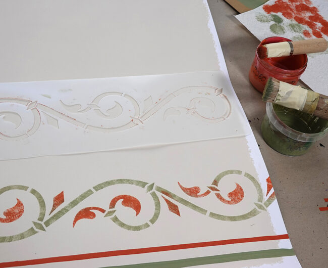 Farbgestaltung Schablonenornament